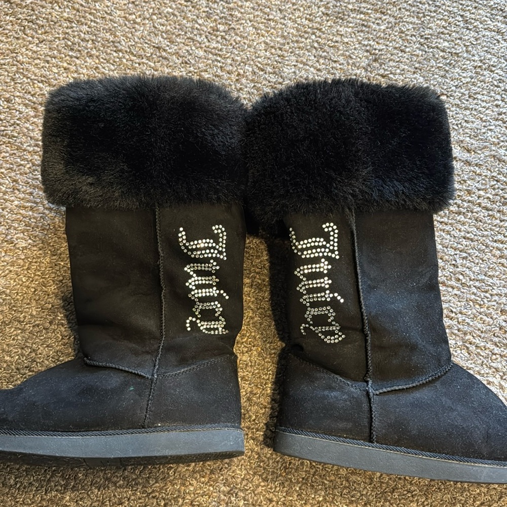 Knee high Juicy Couture fur boots